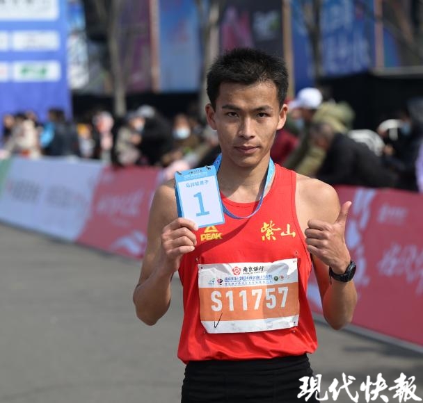 返“浦”归线南京浦口马拉松鸣枪开跑(图2)