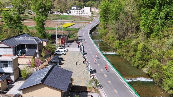 康养之城跑向未来——桃源100分·2024康县青龙山半程马拉松鸣枪开赛(图9)