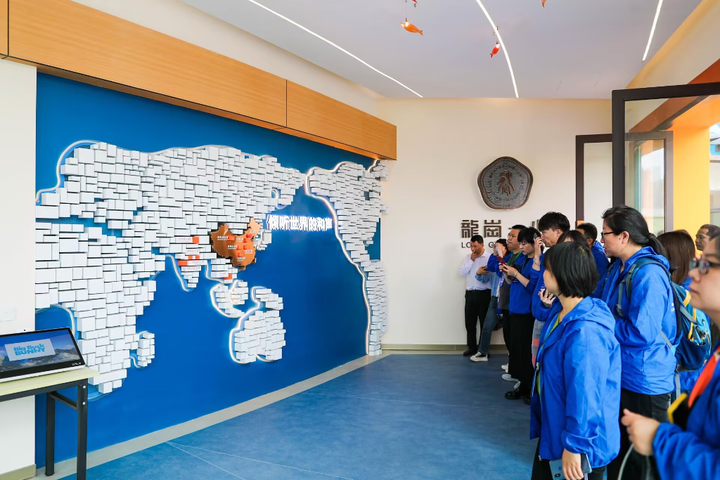 2024百家融媒重庆行丨与千年石刻“对话”全国融媒记者点赞大足(图5)