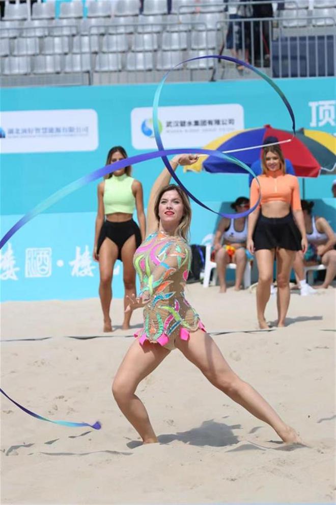 2024世界沙滩排球职业巡回赛（青山站）开赛(图2)