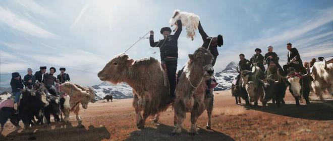 摄影家游光辉斩获2024中国摄影金龙奖评委会大奖(图1)