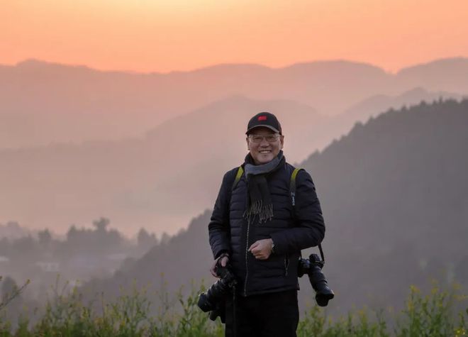 摄影家游光辉斩获2024中国摄影金龙奖评委会大奖(图2)