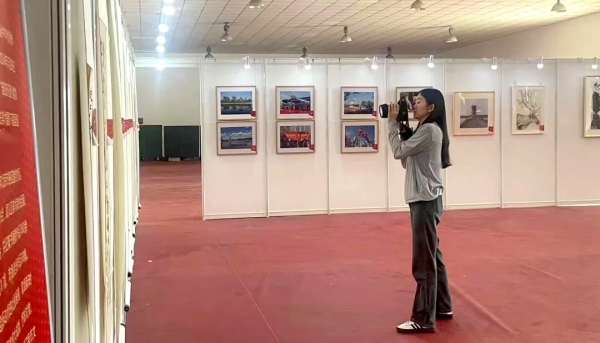2024年顺义区文化馆书法美术摄影作品下基层巡展走进马坡镇庙卷村体育中心(图4)