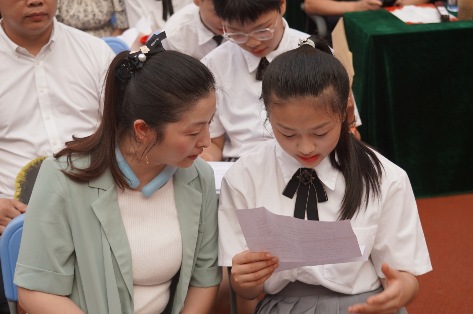 “以成长的名义绽放”鄱阳街小学举办2024届毕业典礼(图3)