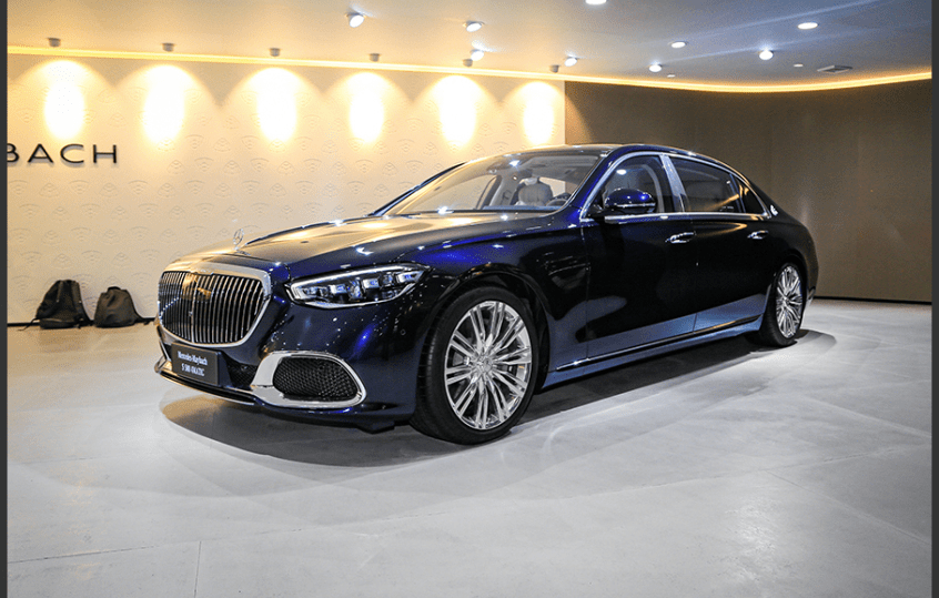 2024款奔驰迈巴赫S580拍摄并发布最帅车型照(图1)