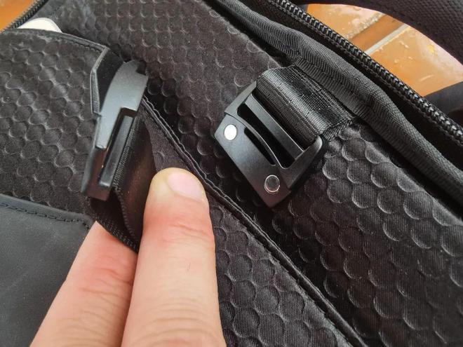 聊一款颜值且实用的摄影包(图9)