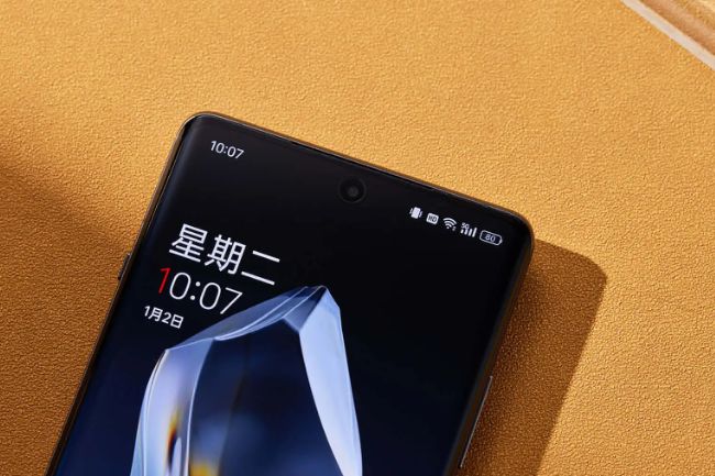 2024价格大跳水手机口碑近乎“无差评”(图2)