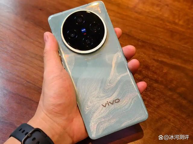 2024vivo旗舰手机测评性能、屏幕、续航的较量一步到位用5年(图8)