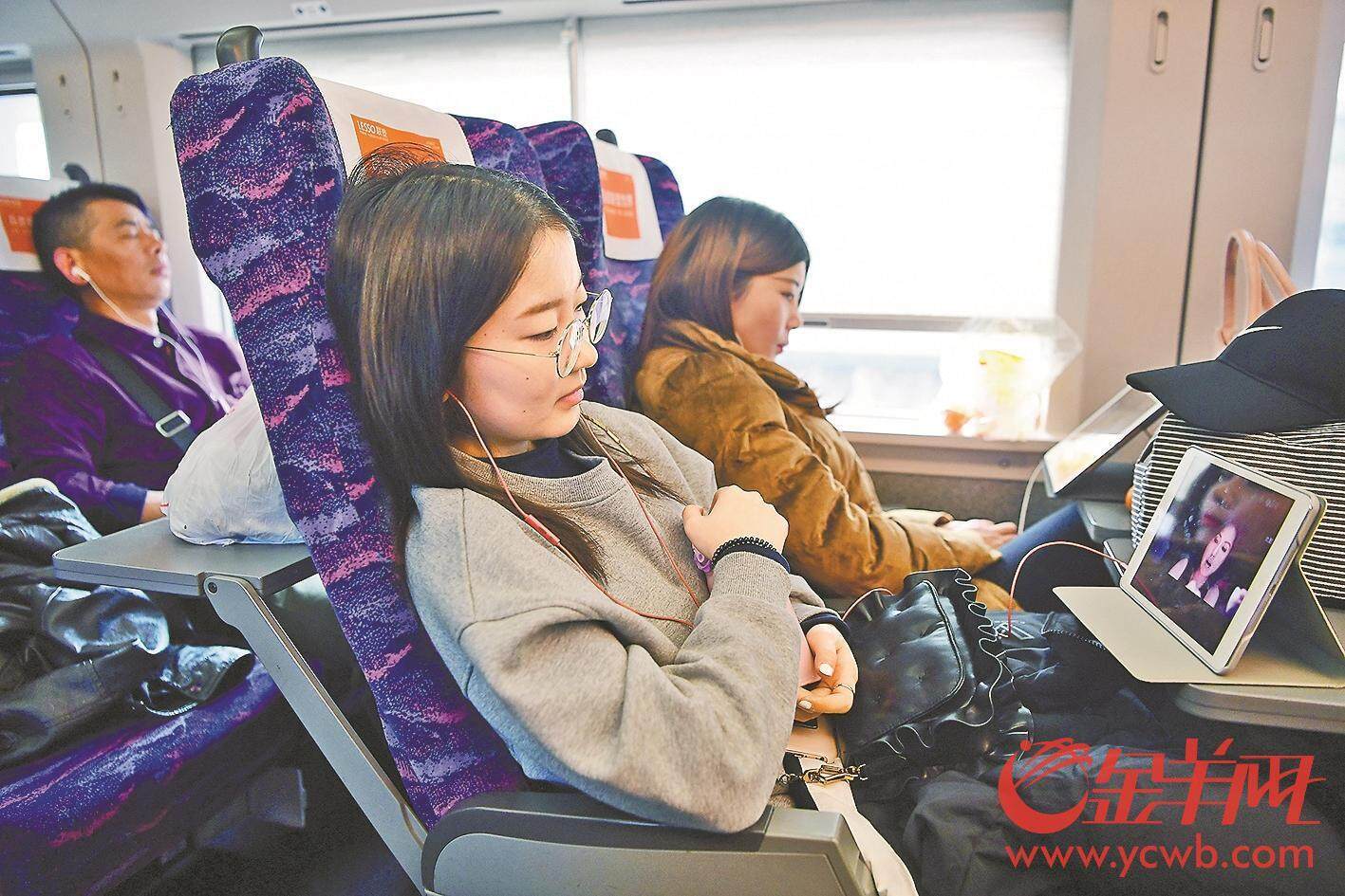 2025年春运他一张春运照片也没拍这是江郎才尽还是另有隐情？摄影师邓勃回答说：的面貌发生了根本性变化(图1)