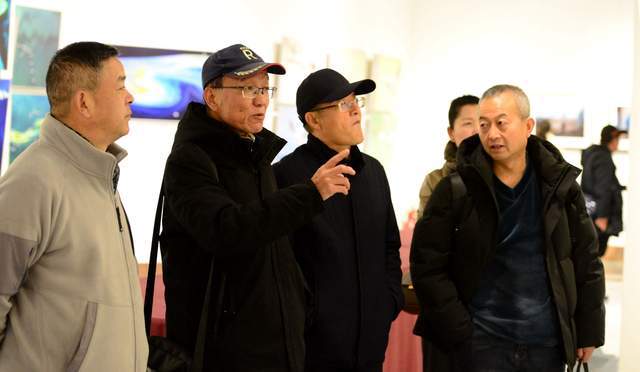 2024甘肃第二届现代书画展璀璨开幕共鉴艺术风华(图2)