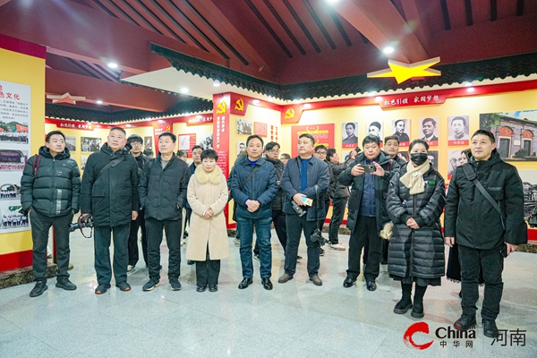 西平县摄影家协会召开2025年工作会议(图4)