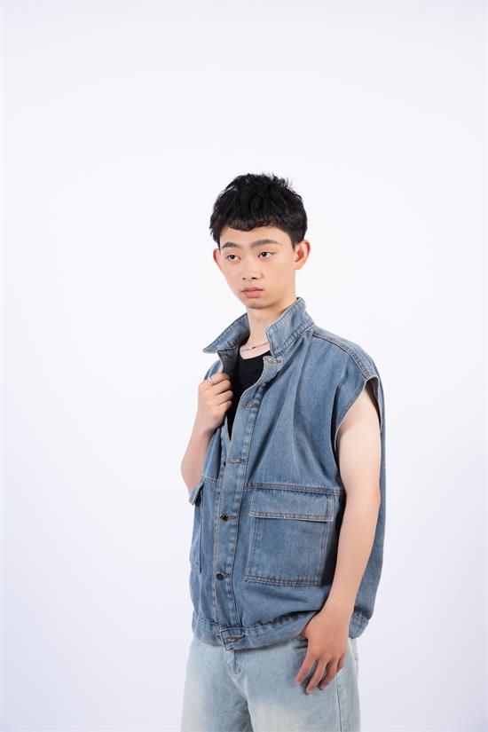 网拍模特祝军：时尚界的追梦人自我超越的典范(图3)
