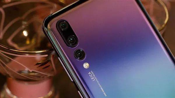 目前拍照最好的四款手机华为三摄上榜第一来自iPhonex！(图4)
