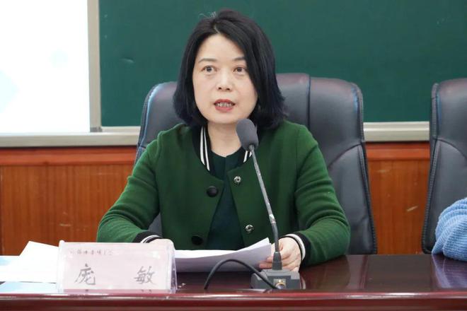 绵阳2025初中理化生教师实验操作能力提升活动在普明中学成功举办(图1)