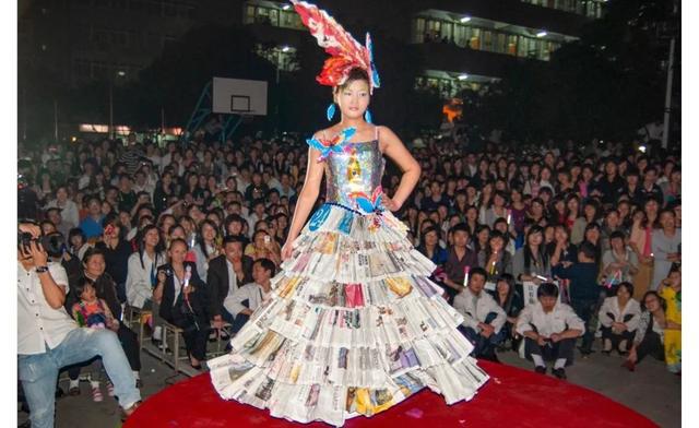 20多年150万张照片他用镜头记录中国打工人的爱与希望温暖无数人(图7)
