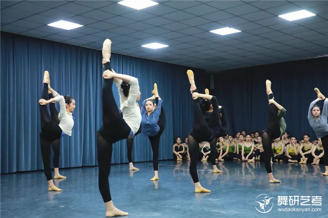 2024舞蹈校考或将捡漏！提前看到这篇文章你就赚了(图2)