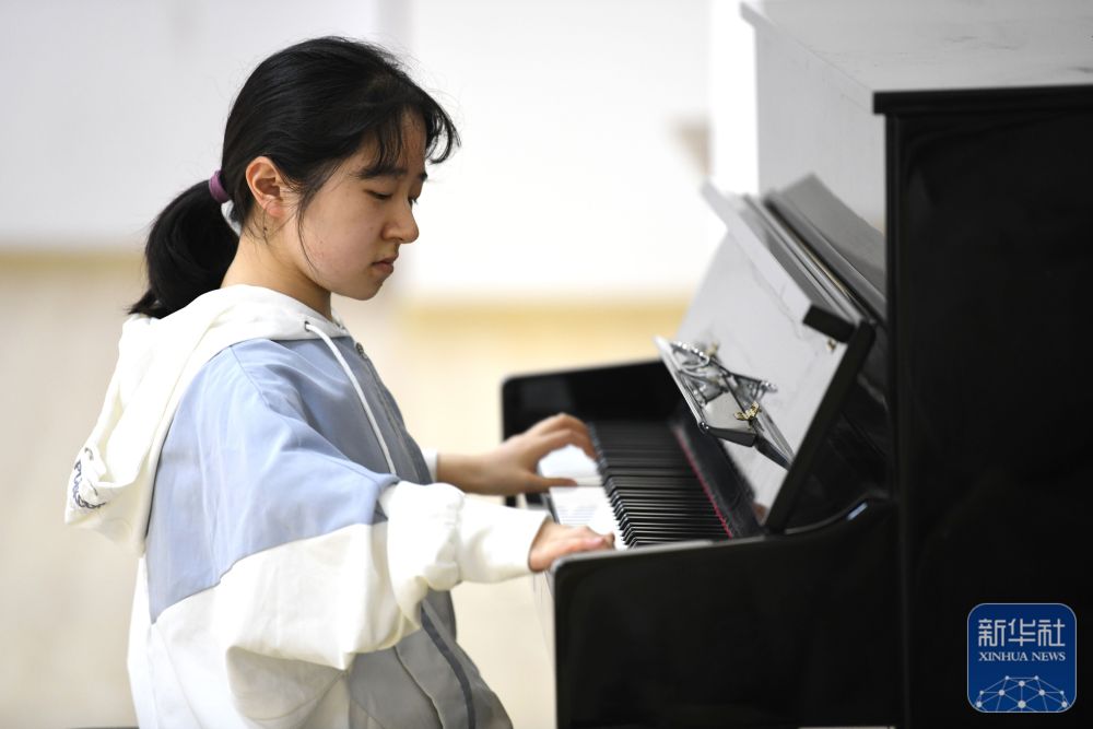 “玻璃女孩”高考记(图1)