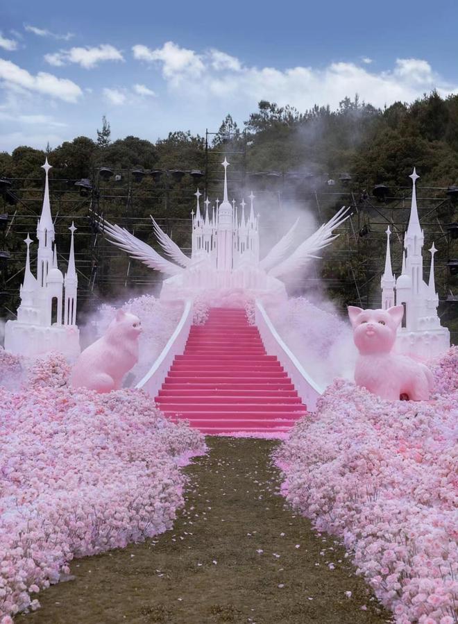 黄子韬徐艺洋拍摄婚纱照现场画面曝光女方穿拖地婚纱长裙好美(图6)