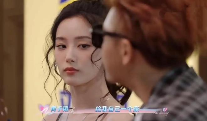 黄子韬徐艺洋拍摄婚纱照现场画面曝光女方穿拖地婚纱长裙好美(图5)