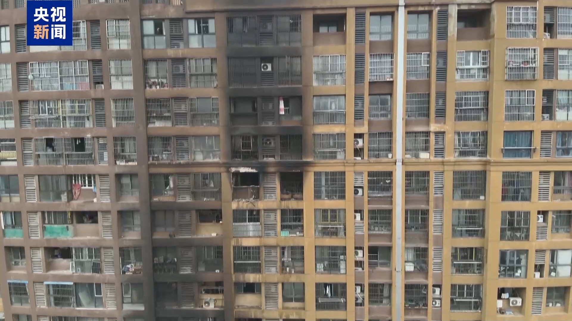 法治”重大火灾事故调查改装电动车起火为何引燃整栋楼？(图2)