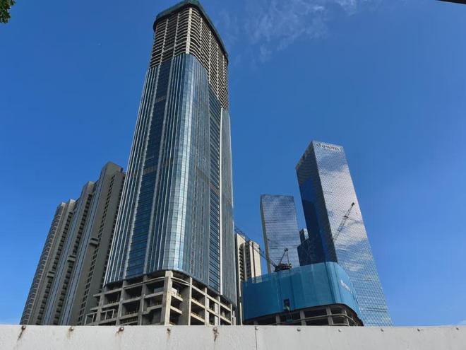 世茂天誉419个车位惨遭拍卖！公寓、商业还能兑现吗？(图9)