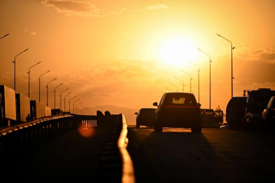 列国鉴丨记者观察：中国新能源汽车在中亚“实力圈粉”(图2)