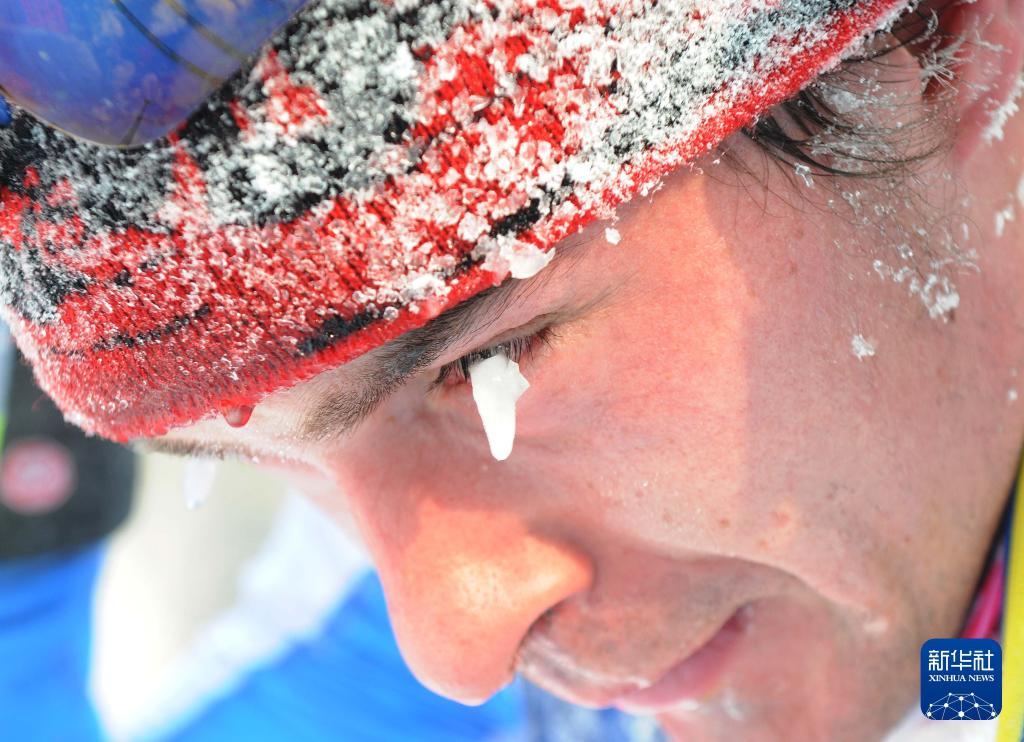 时光相册丨新雪季开启！影像见证中国滑雪“华丽转身”(图16)