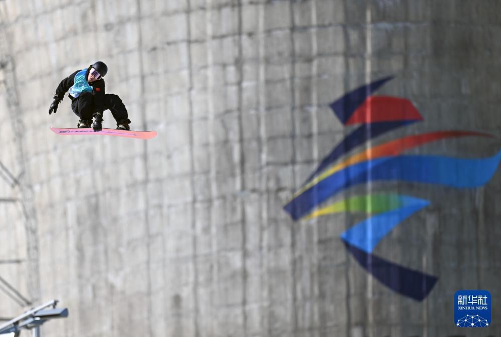 时光相册丨新雪季开启！影像见证中国滑雪“华丽转身”(图20)