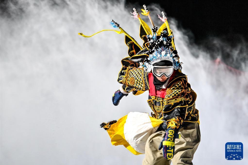 时光相册丨新雪季开启！影像见证中国滑雪“华丽转身”(图27)