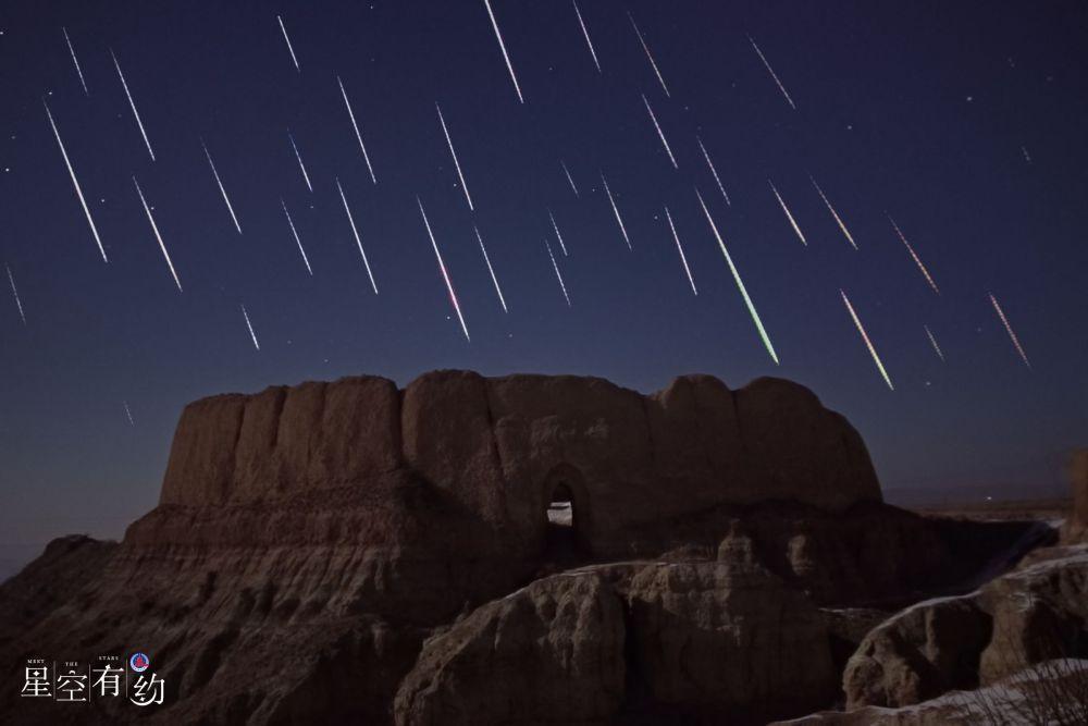 星空有约｜冬夜焰火！双子座流星雨即将迎来极大(图1)
