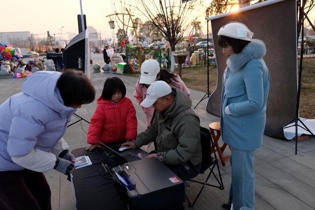 用镜头捕捉幸福光影听障摄影师唐军的逐梦之路(图5)