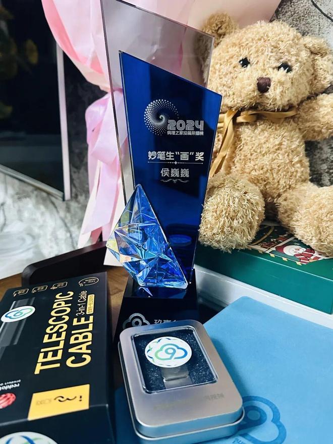 医艺相融！泰安市中心医院病理科侯巍巍深耕10年让病理切片成为会“讲故事”的画(图8)