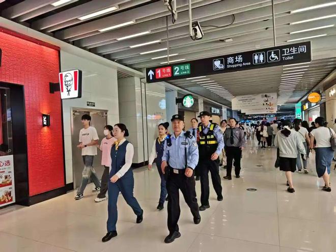 重磅！三阳广场站荣获全国巾帼文明岗(图8)