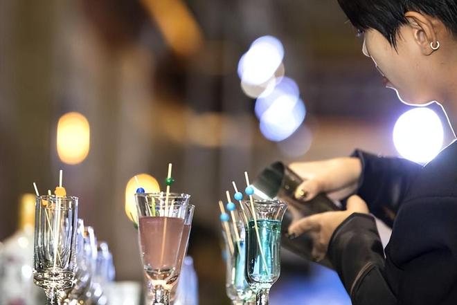 聚焦2024平遥国际摄影大展③丨千年古城品清香汾酒之夜闪耀2024平遥国际摄影大展(图6)