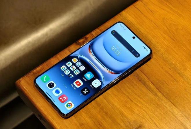 2024年终「值得买」的7款旗舰手机(图4)