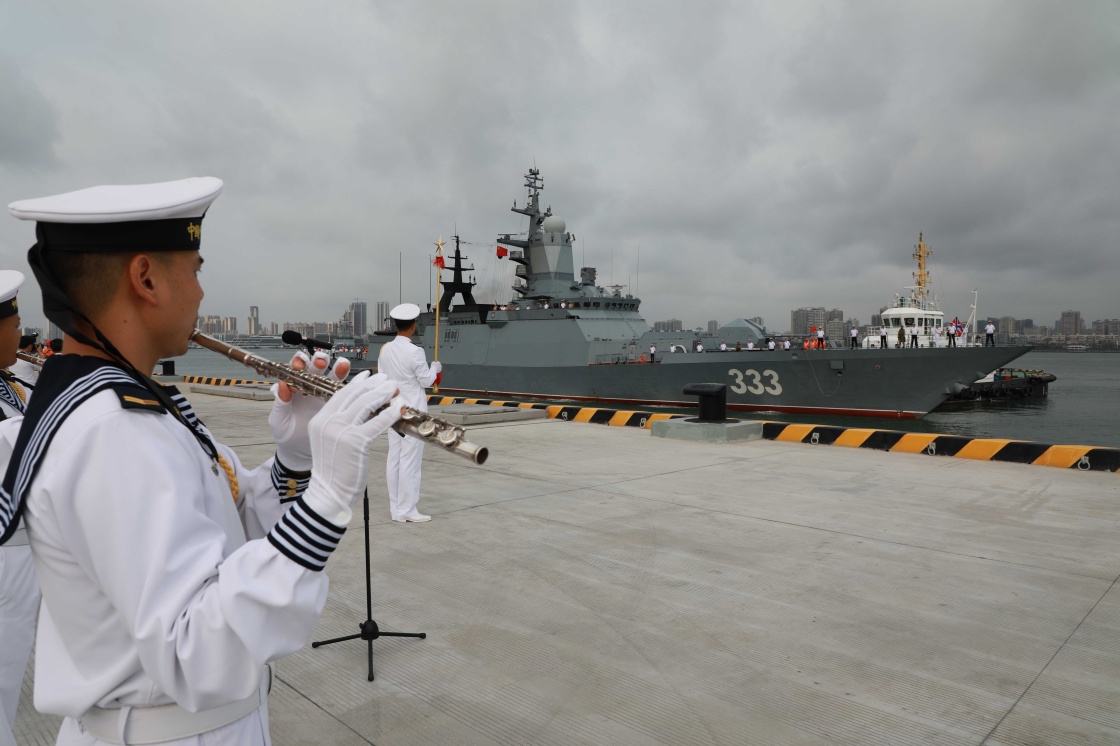 俄罗斯海军舰艇编队访问湛江(图1)