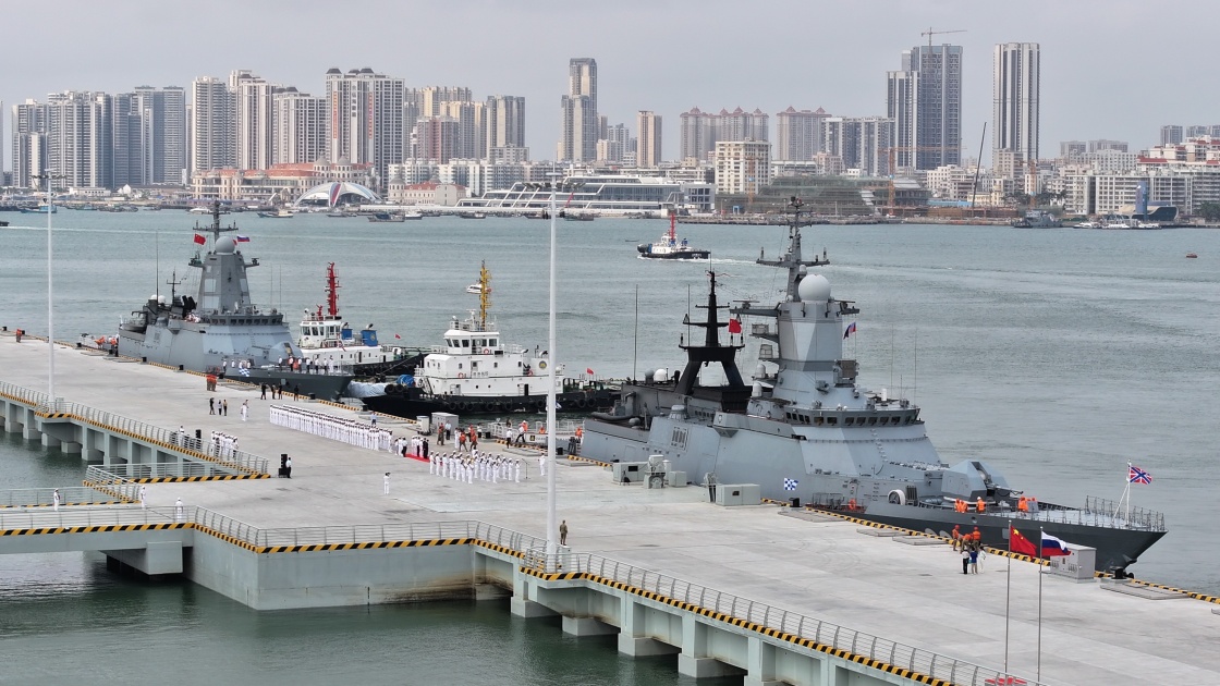 俄罗斯海军舰艇编队访问湛江(图2)